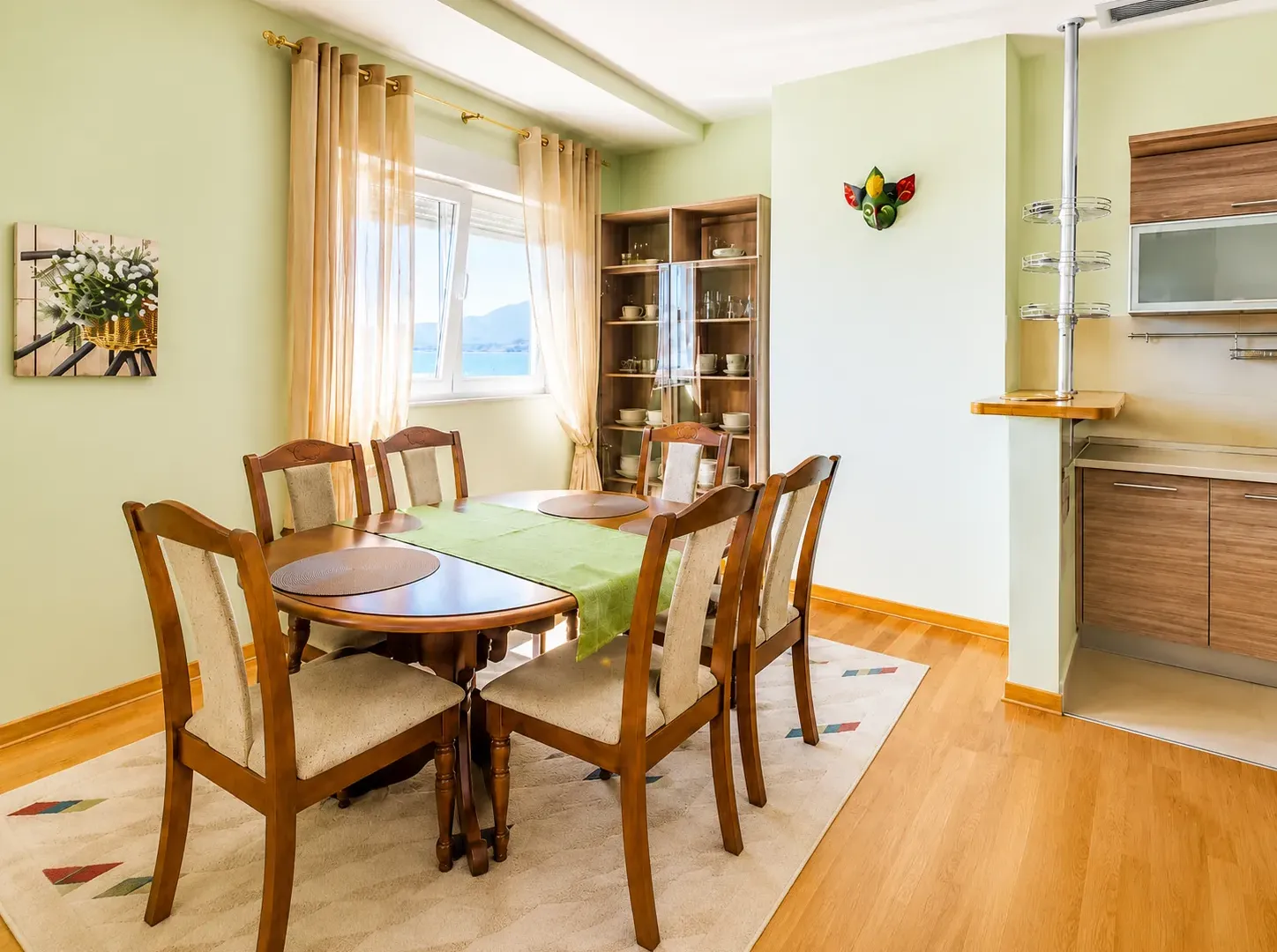 Sale, three bedroom apartment, 104m², Centar, Bar