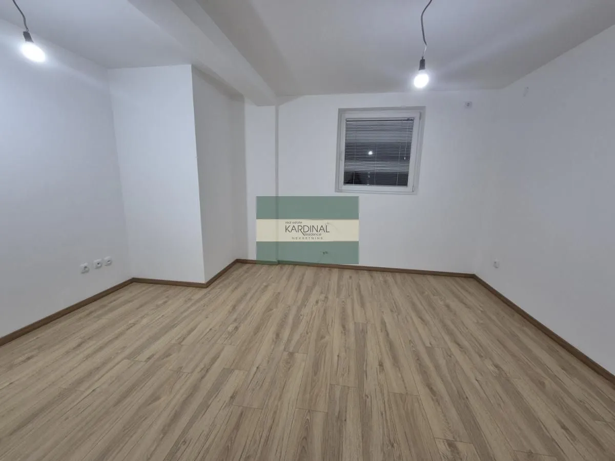 Prodaja, trosoban stan, 83m², Centar, Jagodina