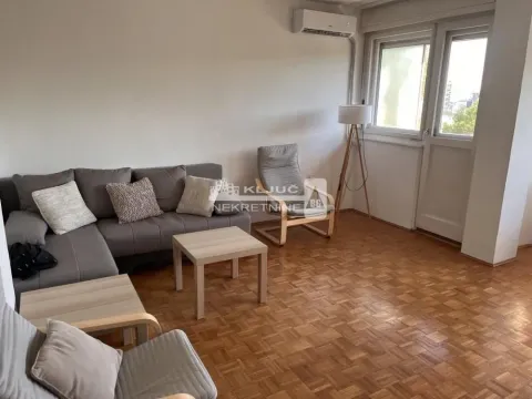 Stan in Novi Beograd Blok 37
