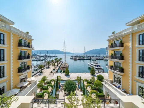 Prodaja, dvosoban stan, 178m², Porto Montenegro, Tivat - image 1