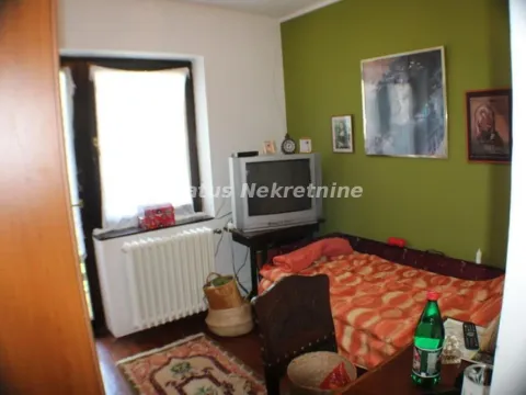 Prodaja, kuća, 264m², Petrovaradin, Novi Sad - image 17