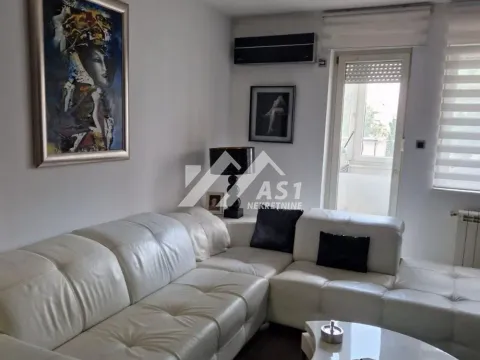 Rent, two bedroom apartment, 80m², Betanija, Novi Sad Sve Podlokacije - image 1