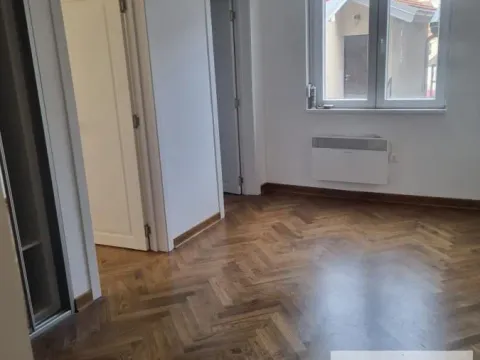 Prodaja, trosoban stan, 78m², Južni Bulevar, Vračar Sve Podlokacije - image 8