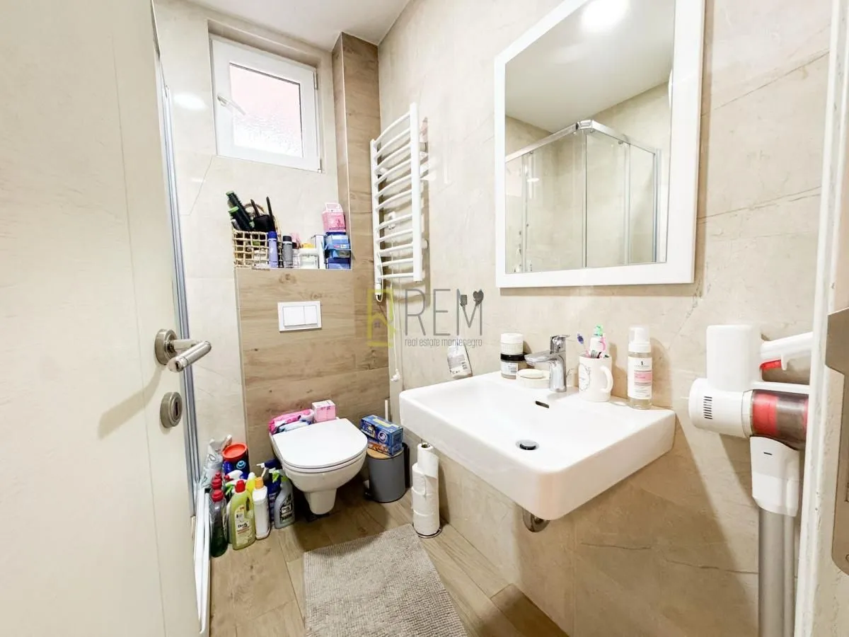 Prodaja, dvosoban stan, 63m², Podgorica, Crna Gora