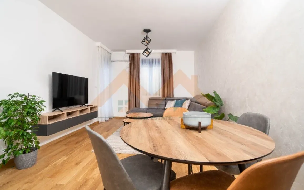 Izdavanje, jednosoban stan, 47m², City Kvart, Podgorica