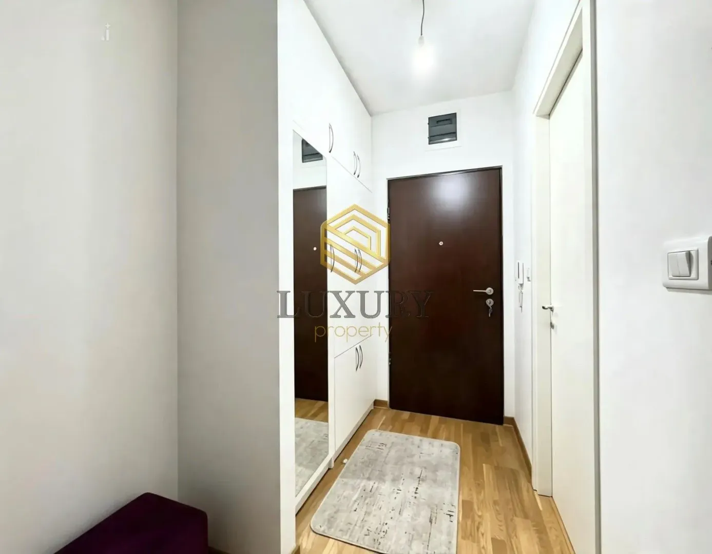 Izdavanje, garsonjera, 27m², City Kej, Podgorica