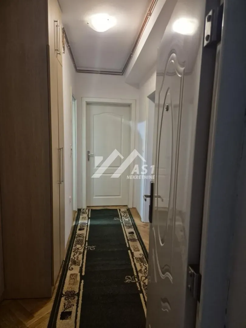 Izdavanje, dvosoban stan, 50m², Nova Detelinara, Novi Sad Sve Podlokacije