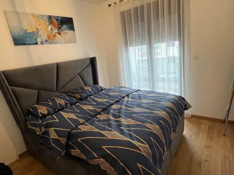 Izdavanje, jednosoban stan, 47m², City Kvart, Podgorica - image 6