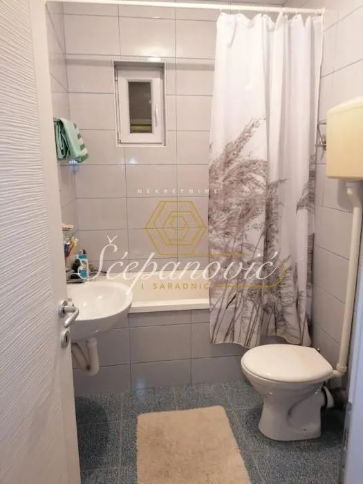 Prodaja, četvorosoban stan, 75m², Telep severni, Novi Sad Sve Podlokacije