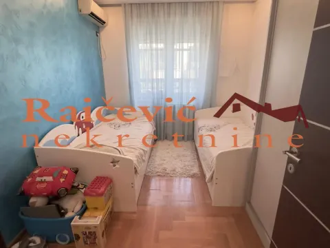 Rent, four bedroom apartment, 97m², Zvezdara Sve Podlokacije, Beograd - image 10