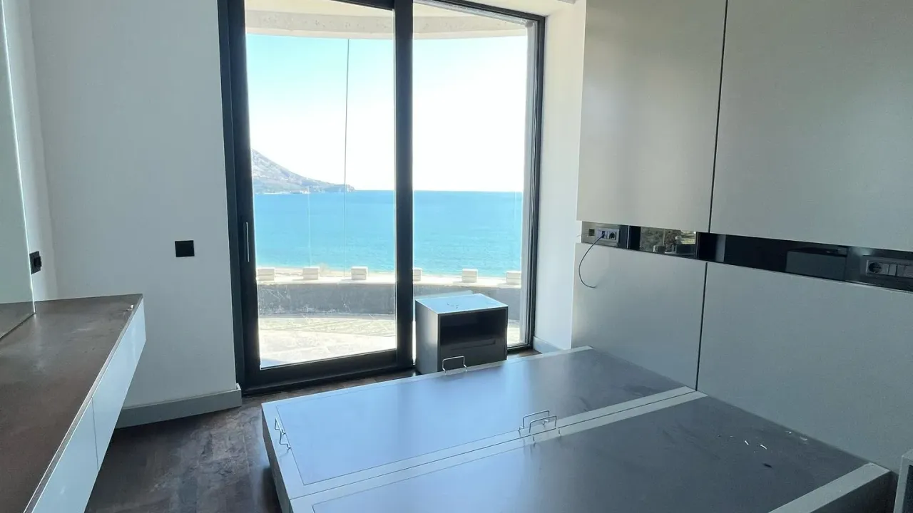 Sale, one bedroom apartment, 78m², Bečići, Budva