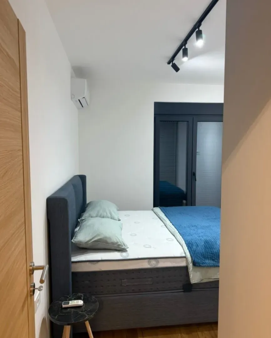 Izdavanje, dvosoban stan, 53m², New City, Podgorica