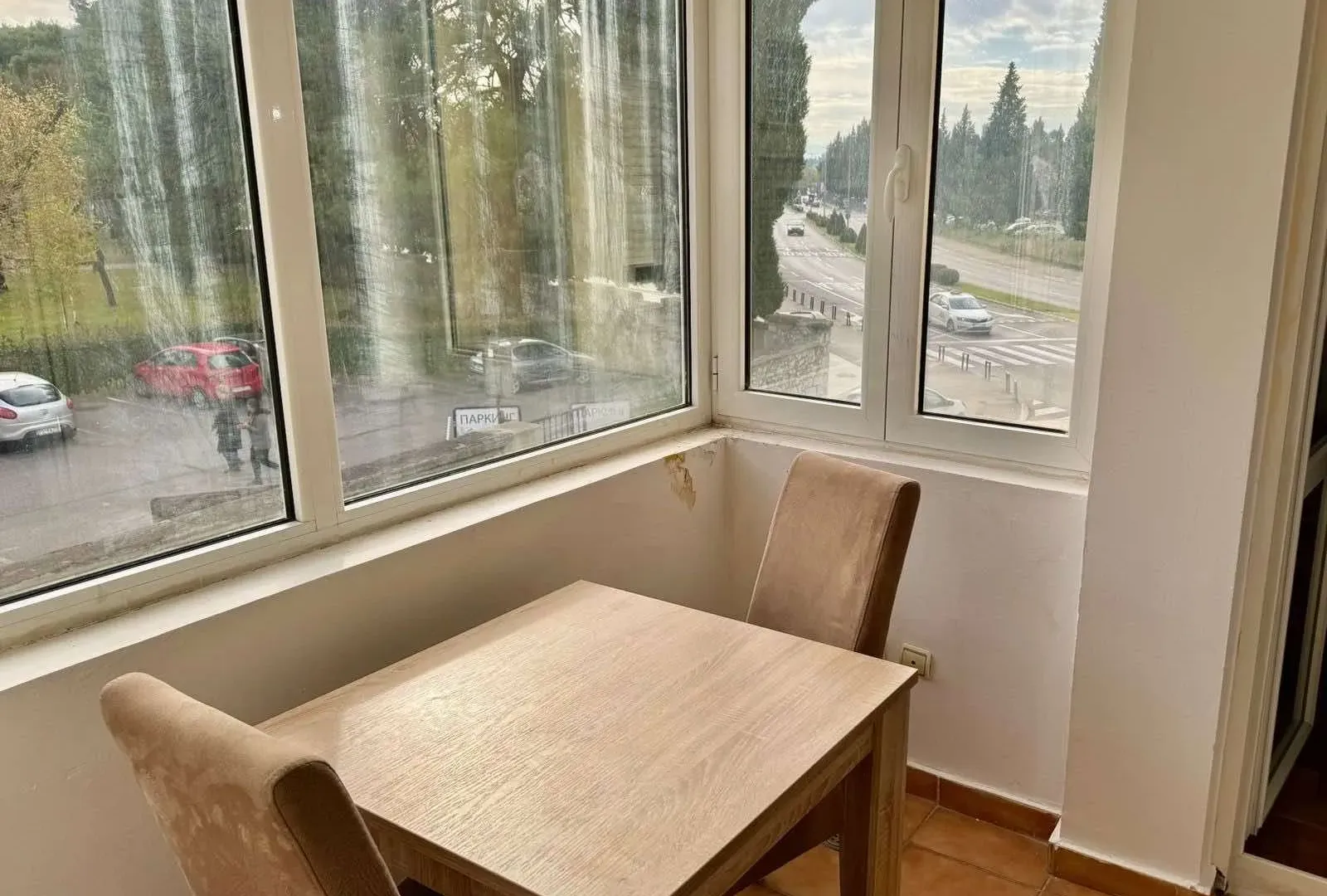 Izdavanje, dvosoban stan, 60m², Centar, Podgorica