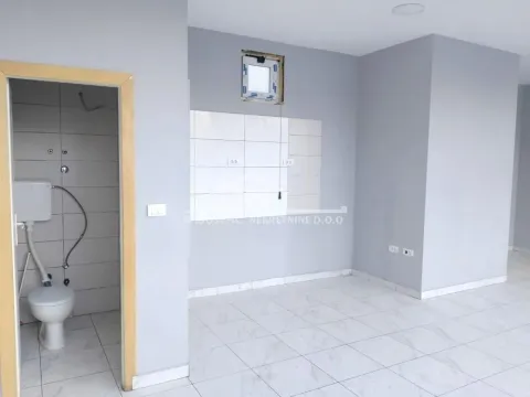 Rent, office space, 80m², Voždovac Sve Podlokacije, Beograd - image 12