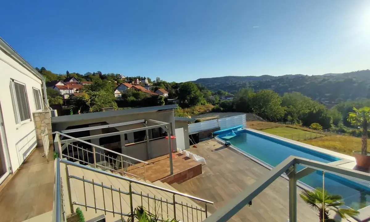 Sale, house, 380m², Sremska Kamenica, Petrovaradin