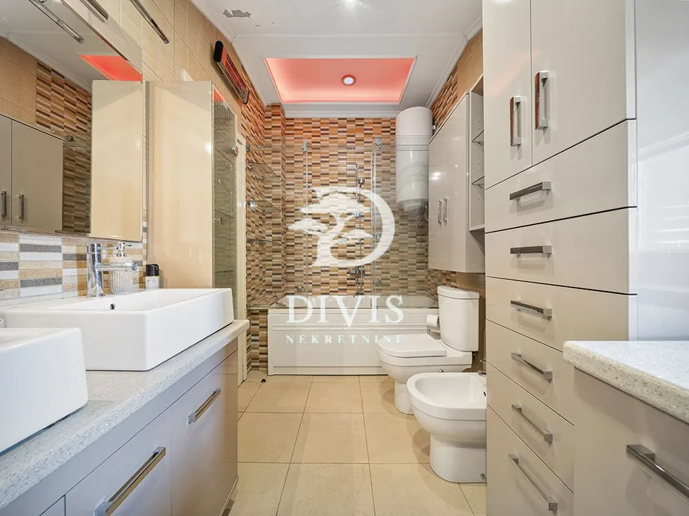 Sale, three bedroom apartment, 76m², Voždovac Sve Podlokacije, Beograd