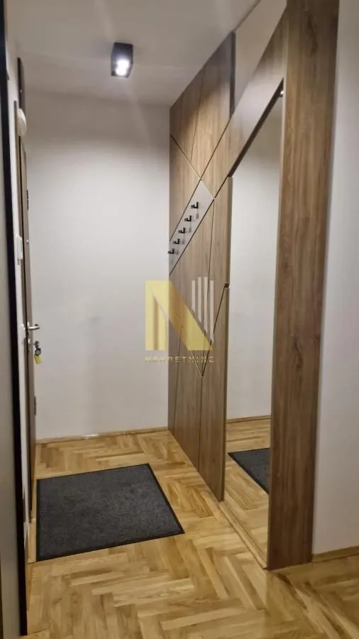 Izdavanje, trosoban stan, 53m², Salajka, Novi Sad Sve Podlokacije