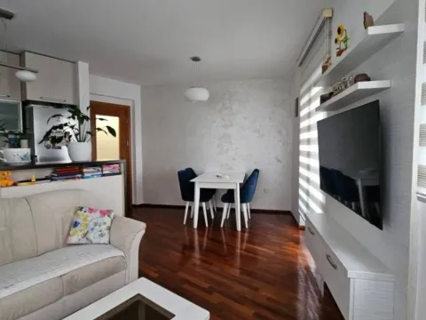 Prodaja, dvosoban stan, 56m², Stari Aerodrom, Podgorica - image 7