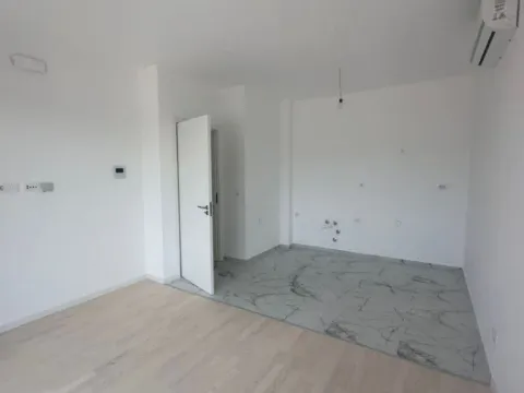 Prodaja, jednosoban stan, 43m², Bar, Crna Gora - image 4