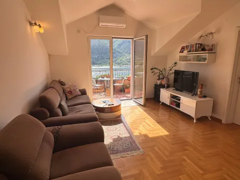 Prodaja, dvosoban stan, 62m², Dobrota, Kotor - image 2