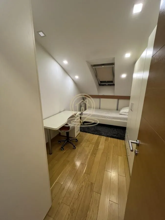 Rent, three bedroom apartment, 86m², Palilula Sve Podlokacije, Beograd