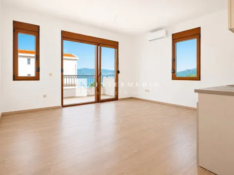 Prodaja, jednosoban stan, 45m², Kumbor, Herceg Novi - image 1