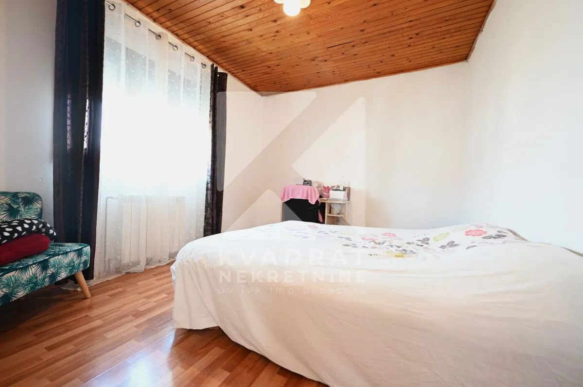 Prodaja, kuća, 101m², Tološka šuma, Podgorica