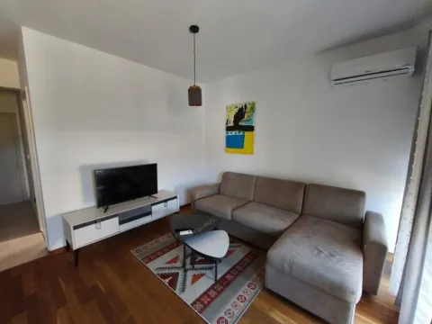 Rent, studio apartment, 30m², Gorica C, Podgorica - image 3