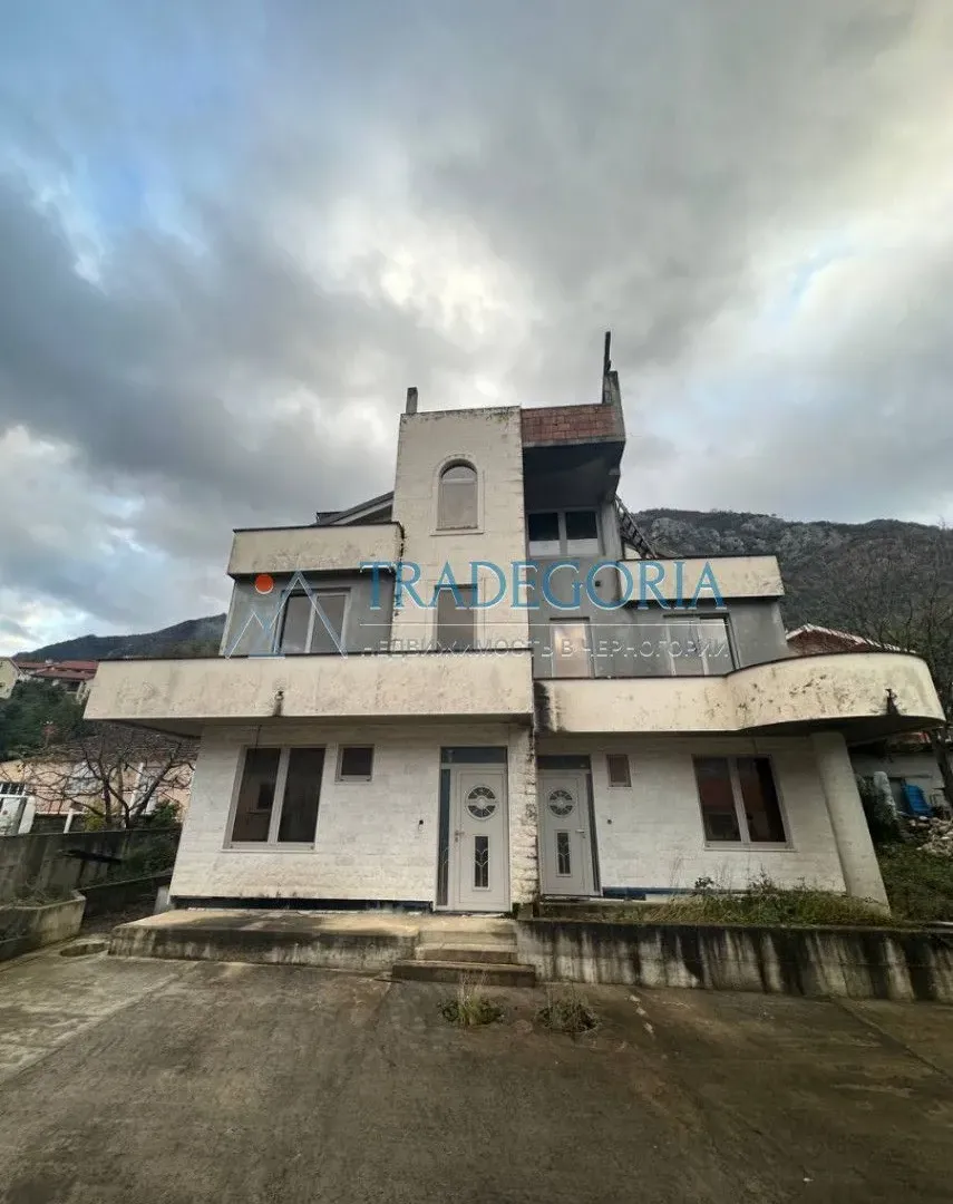 Prodaja, kuća, 516m², Prčanj, Kotor