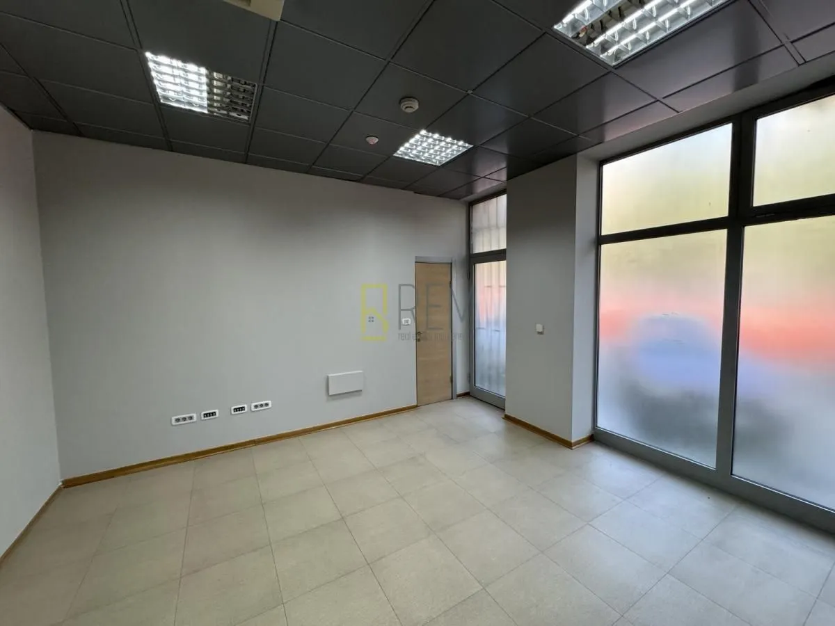 Rent, office space, 120m², Preko Morače, Podgorica