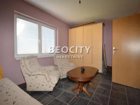 Sale, house, 770m², Glumčevo brdo, Barajevo - image 3