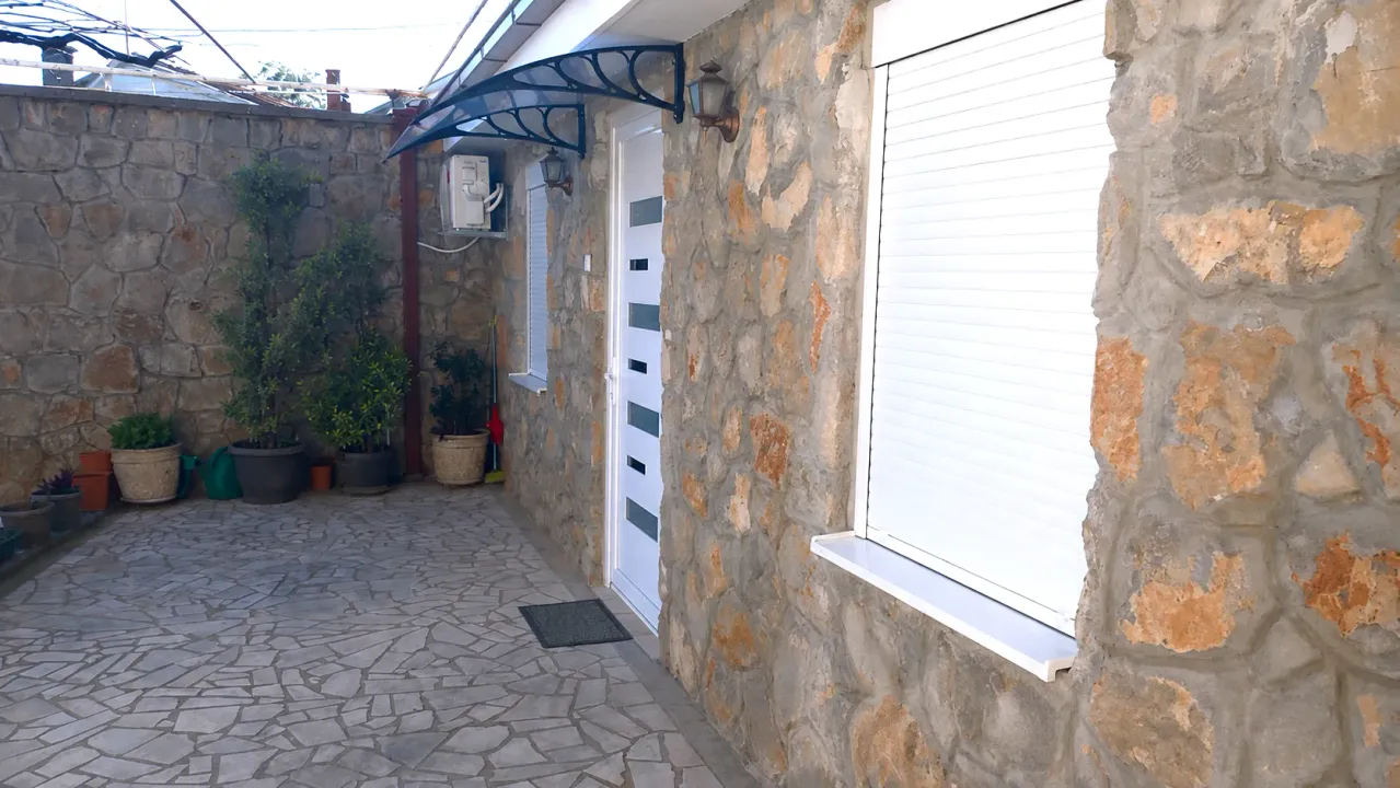 Rent, studio apartment, 30m², Gorica C, Podgorica