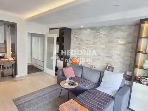 Stan in Novi Beograd Blok 65