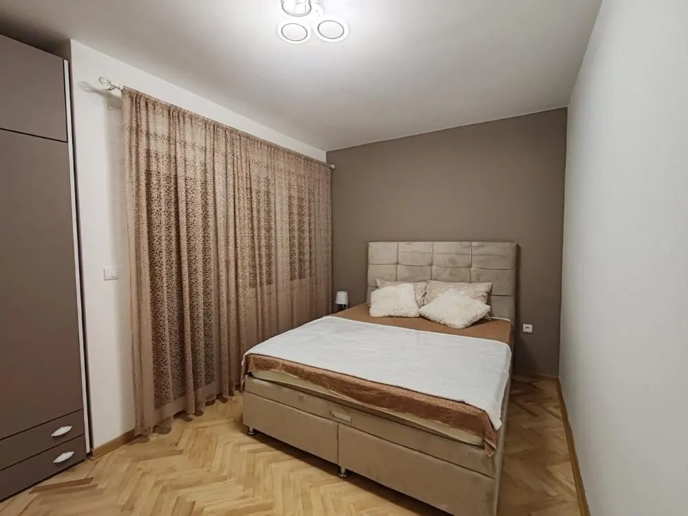 Prodaja, dvosoban stan, 59m², Centar, Vrnjačka Banja