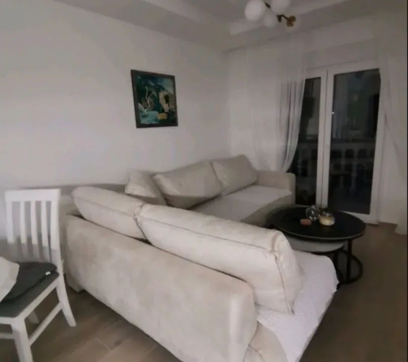 Rent, one bedroom apartment, 44m², Centar, Budva