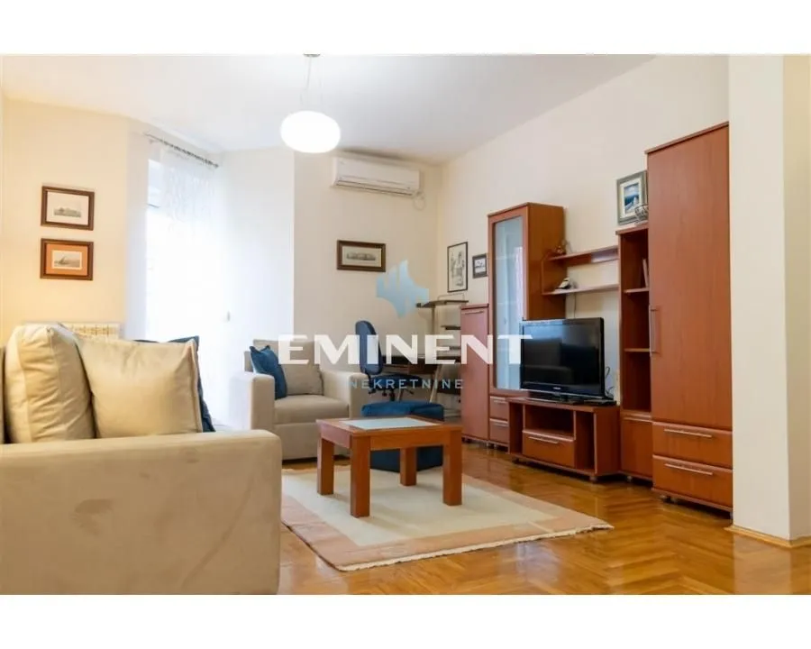 Rent, two bedroom apartment, 52m², Savski Venac, Beograd