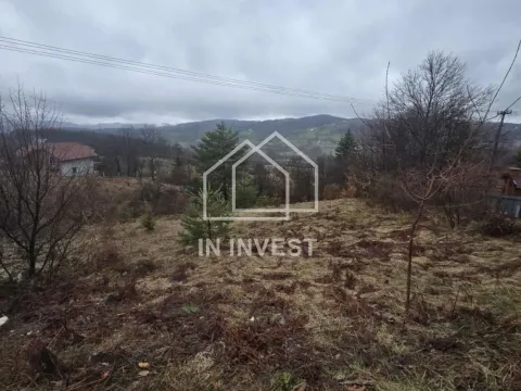 Zemljište in Mačkat