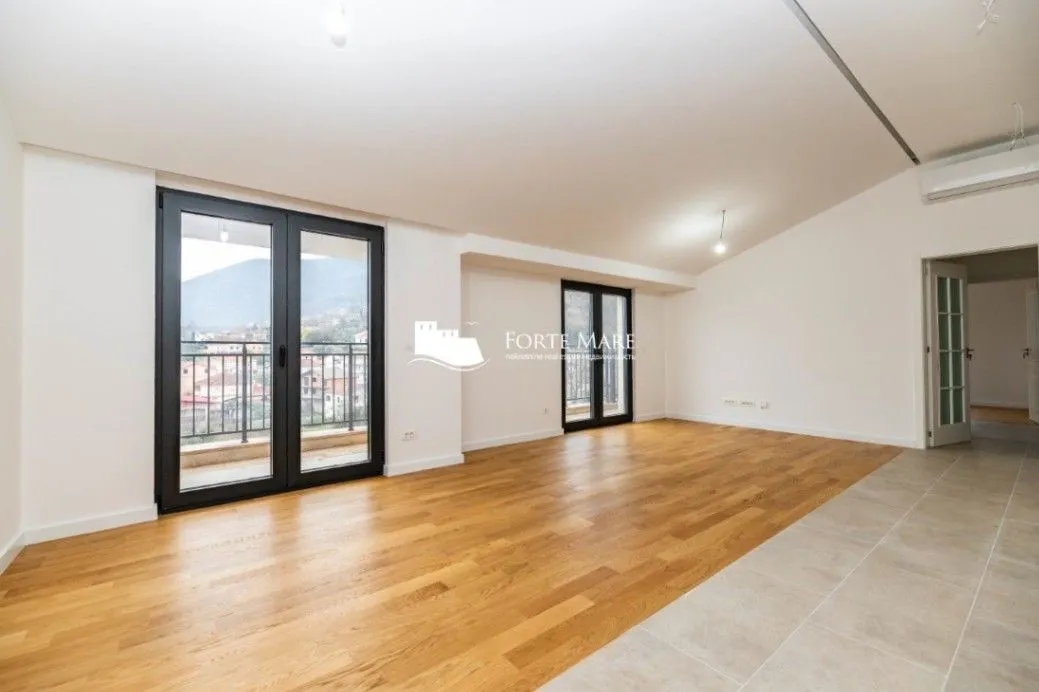 Prodaja, trosoban stan, 88m², Bijela, Herceg Novi