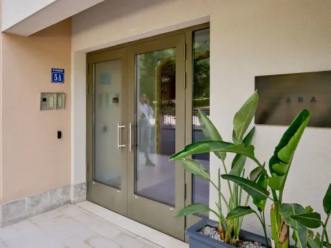 Rent, one bedroom apartment, 63m², Porto Montenegro, Tivat - image 26
