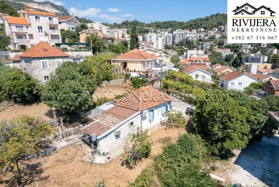 Prodaja, kuća, 997m², Topla, Herceg Novi