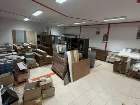 Izdavanje, poslovni prostor, 120m², Futog, Novi Sad Sve Podlokacije - image 2