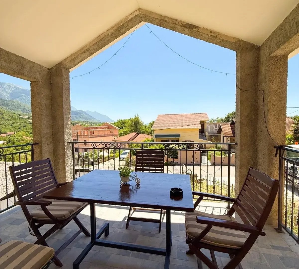 Rent, three bedroom apartment, 85m², Gradiošnica, Tivat