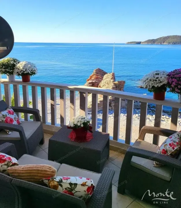 Sale, two bedroom apartment, 68m², Rafailovići, Budva