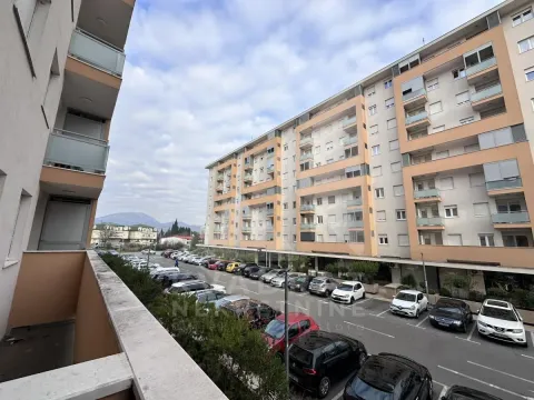 Rent, one bedroom apartment, 43m², City Kej, Podgorica - image 15