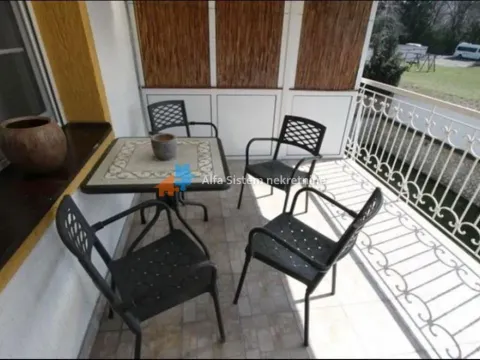 Izdavanje, četvorosoban stan, 130m², Savski Venac, Beograd - image 9