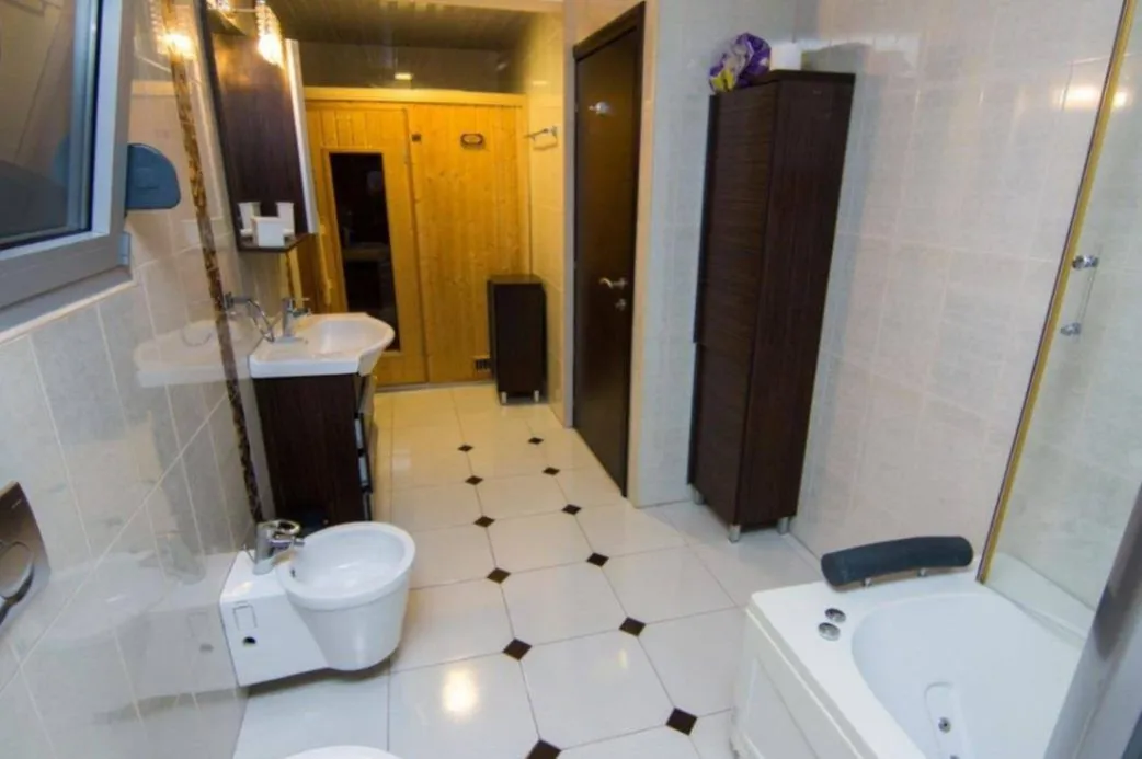 Rent, house, 300m², Budva, Crna Gora