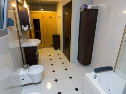 Rent, house, 300m², Budva, Crna Gora - image 10