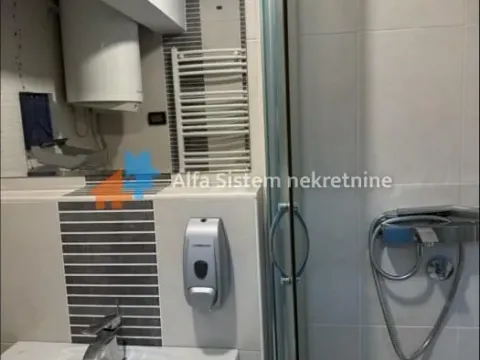 Rent, office space, 144m², Južni Bulevar, Vračar Sve Podlokacije - image 17