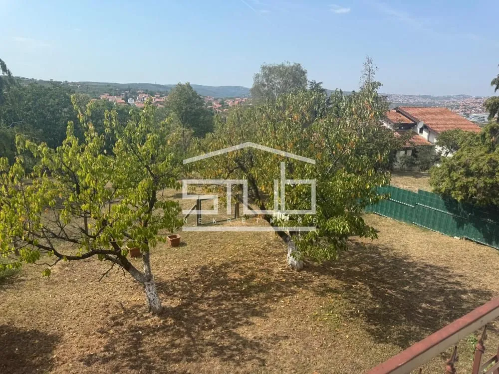 Sale, house, 300m², Boleč, Grocka