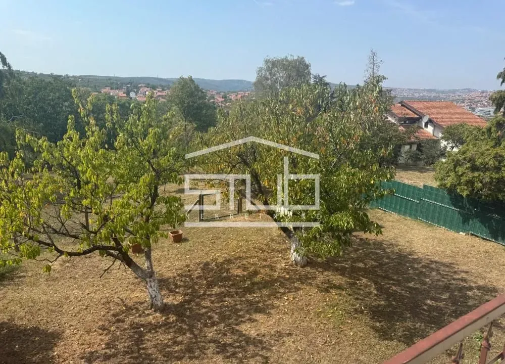 Prodaja, kuća, 300m², Boleč, Grocka